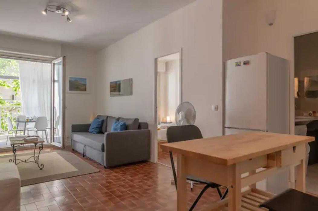 Grand Appartement Lumineux Pour 2 A 4 Personnes A Avignon Intra-Muros Wifi Gratuit Luaran gambar